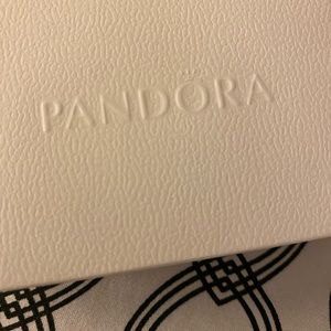 Pandora lock n key charm